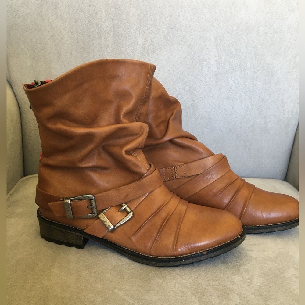 REMONTE DORNDORF Tan Boots